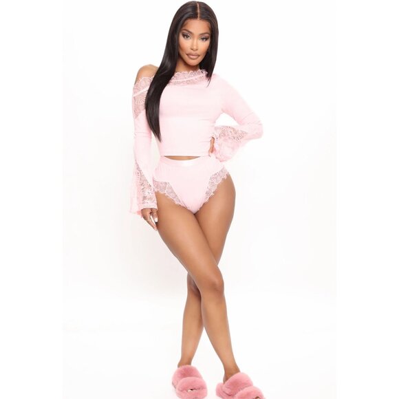 Flirty Cuddles Ribbed Lace PJ Short Set – Fashion Nova Pink Crop Top High Waist - Picture 4 of 5